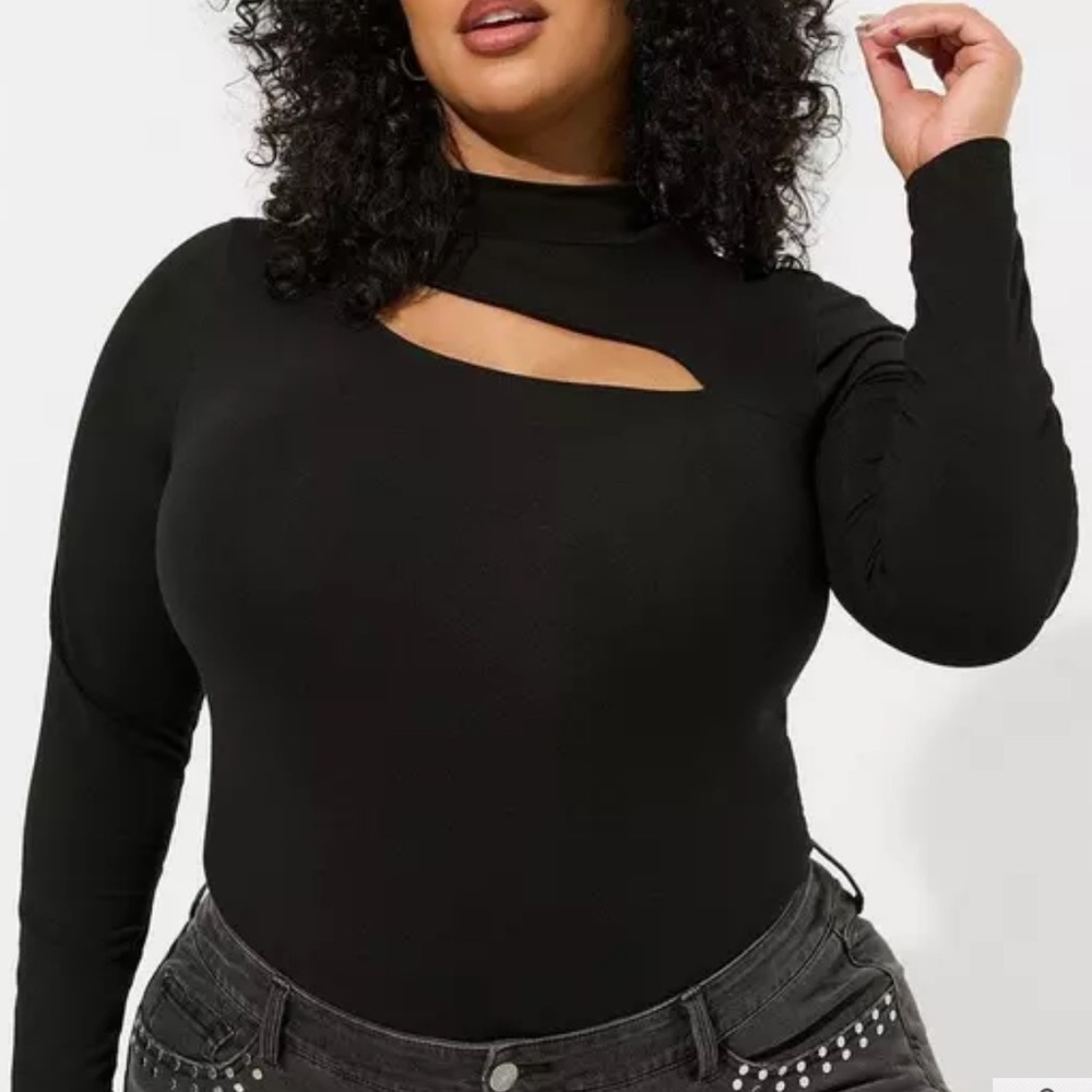 Torrid Foxy Cutout Mockneck Long Sleeve Top Black NWOT